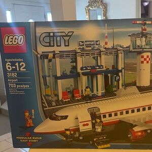 LEGO AIRPORT 3182